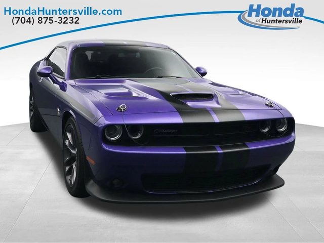 2023 Dodge Challenger R/T Scat Pack RWD photo