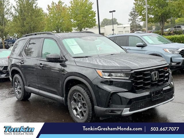 2023 Honda Pilot TrailSport AWD photo