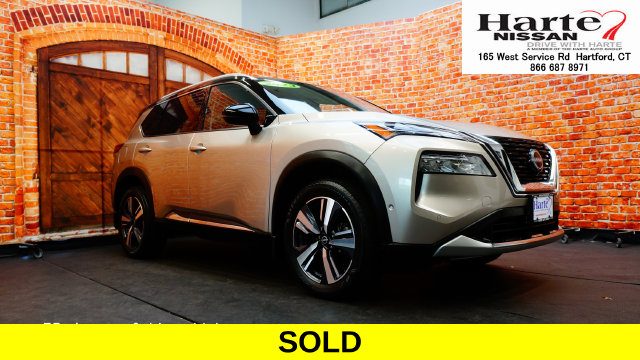 2023 Nissan Rogue Platinum AWD photo