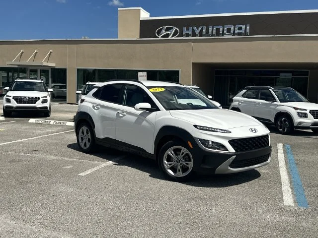 2023 Hyundai Kona SEL FWD photo
