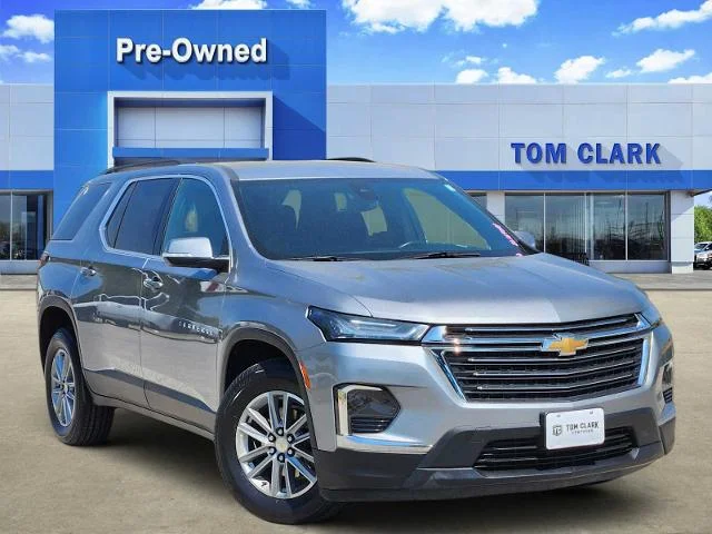 2023 Chevrolet Traverse LT Cloth FWD photo