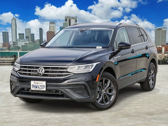 2023 Volkswagen Tiguan SE FWD photo