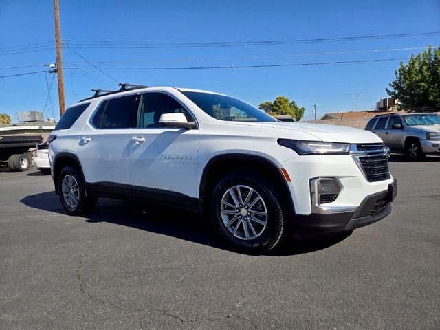 2023 Chevrolet Traverse LT Cloth FWD photo