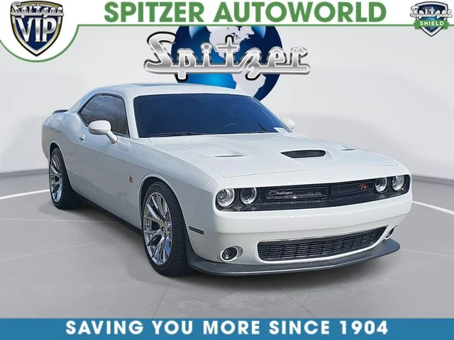 2023 Dodge Challenger R/T Scat Pack RWD photo