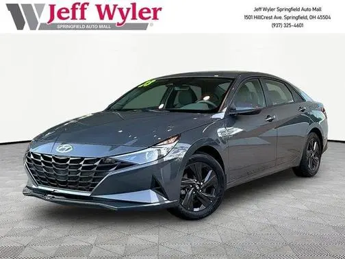 2023 Hyundai Elantra SEL FWD photo