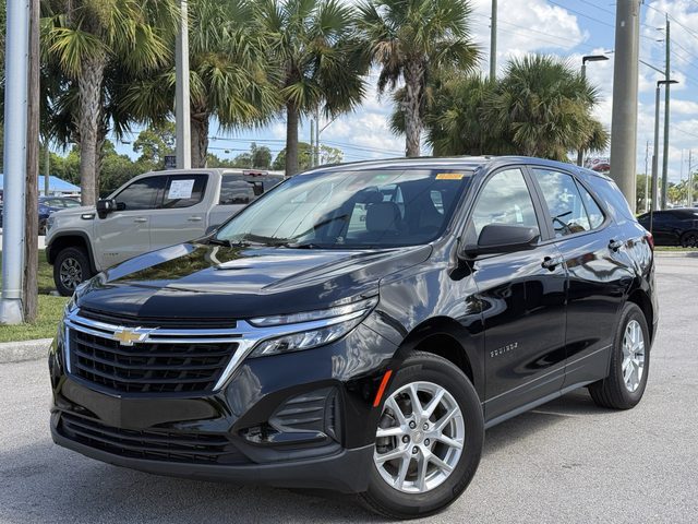 2023 Chevrolet Equinox LS FWD photo