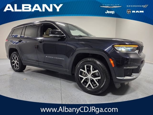 2023 Jeep Grand Cherokee L Limited RWD photo