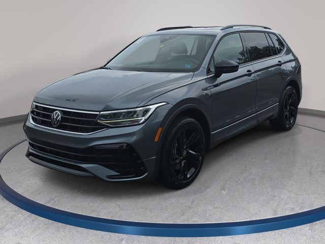 2023 Volkswagen Tiguan SE R-Line Black FWD photo