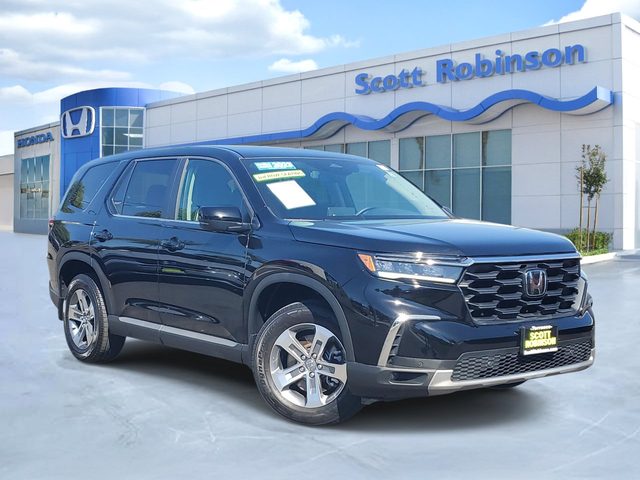 2023 Honda Pilot EX-L 7 Passenger FWD photo