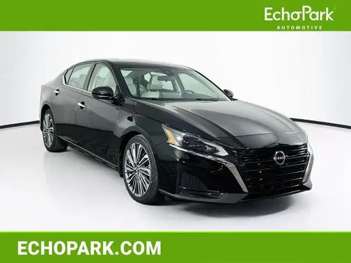 2023 Nissan Altima 2.5 SL FWD photo