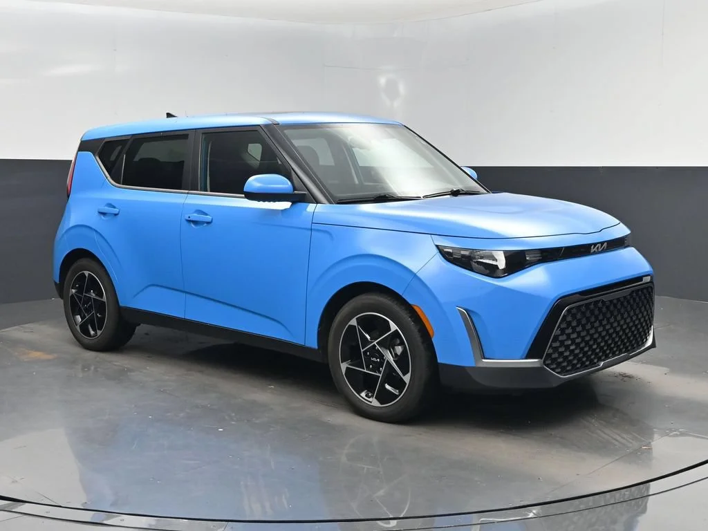 2023 Kia Soul EX FWD photo