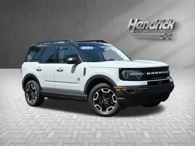 2023 Ford Bronco Sport Outer Banks 4WD photo