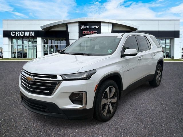 2023 Chevrolet Traverse LT Leather AWD photo