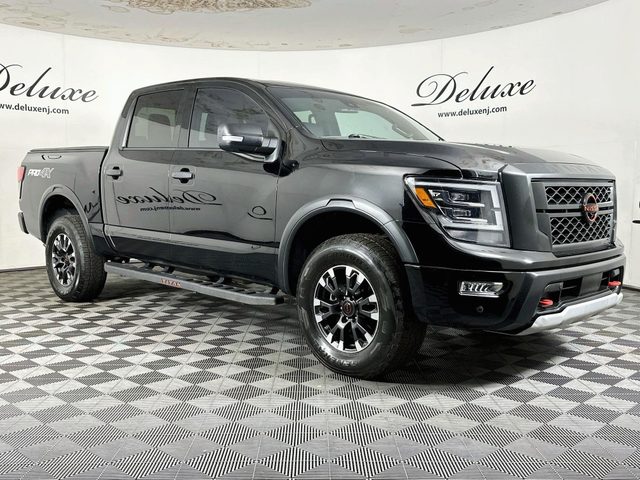 2023 Nissan Titan PRO-4X 4WD photo