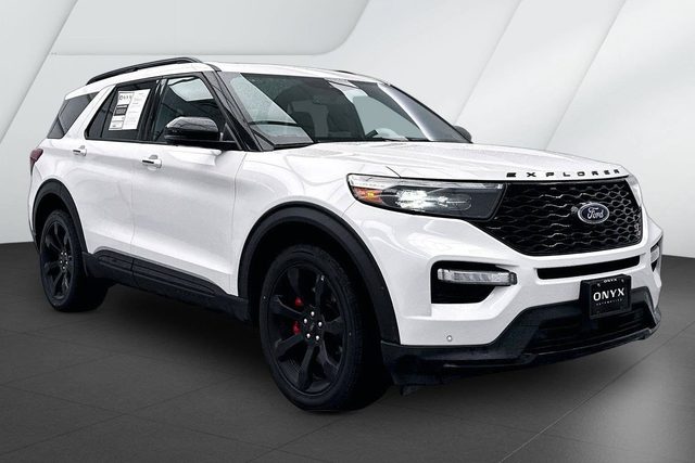 2023 Ford Explorer ST 4WD photo