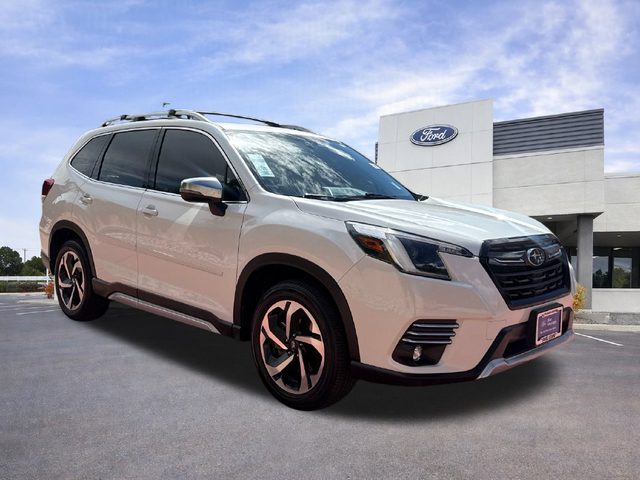 2023 Subaru Forester Touring AWD photo