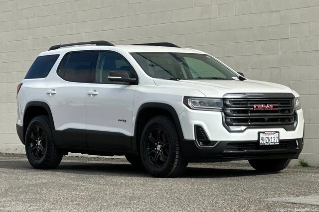 2023 GMC Acadia AT4 AWD photo