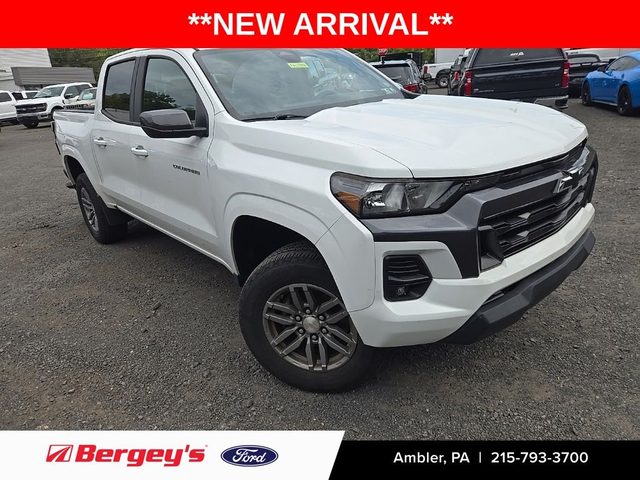 2023 Chevrolet Colorado 4WD LT 4WD photo