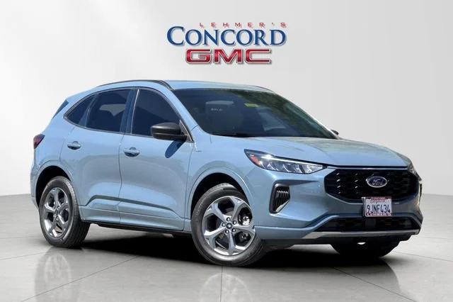 2023 Ford Escape ST-Line AWD photo