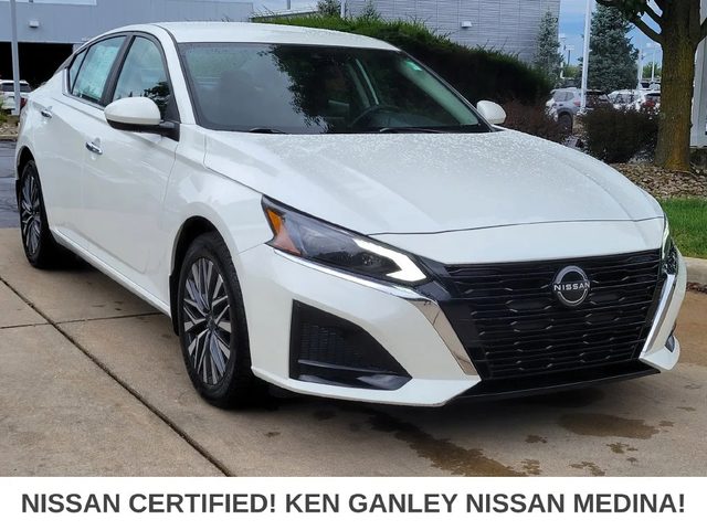 2023 Nissan Altima 2.5 SV AWD photo