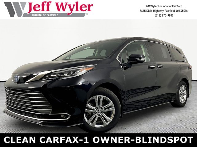 2023 Toyota Sienna Platinum AWD photo