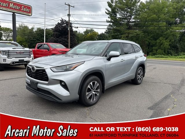 2023 Toyota Highlander XLE AWD photo