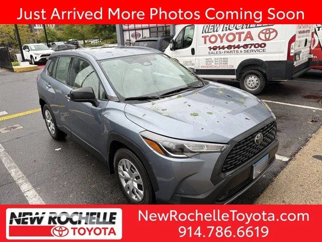 2023 Toyota Corolla Cross L AWD photo