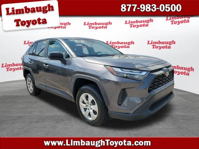 2023 Toyota RAV4 LE FWD photo