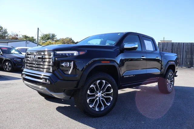 2023 GMC Canyon 4WD Denali 4WD photo