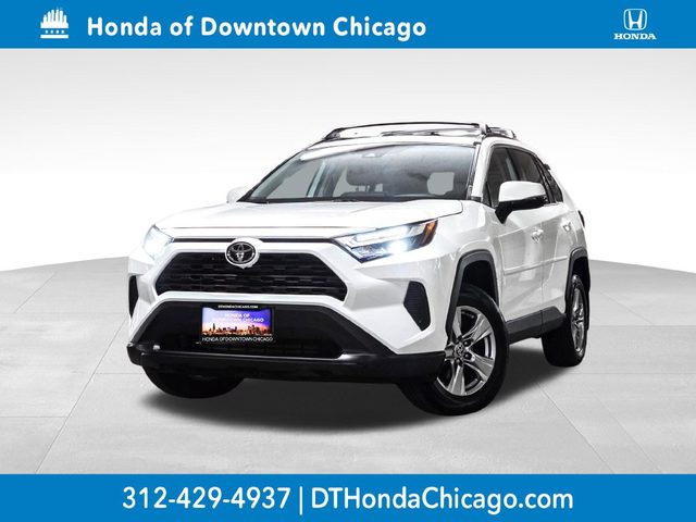 2023 Toyota RAV4 XLE AWD photo