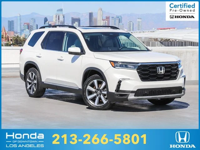 2023 Honda Pilot Touring FWD photo