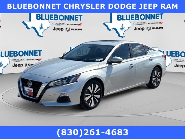2022 Nissan Altima 2.5 SV FWD photo