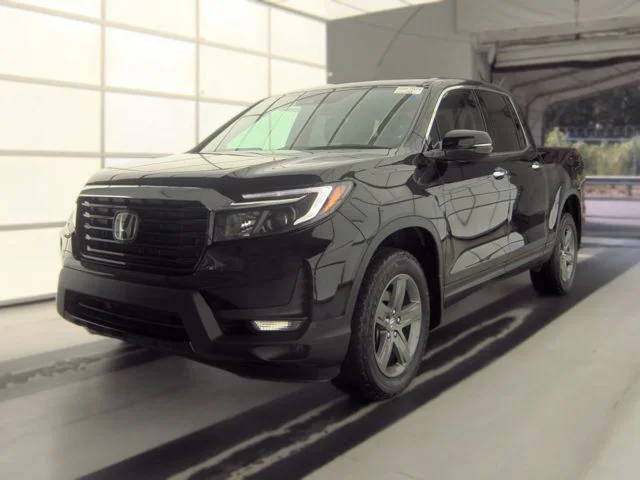 2023 Honda Ridgeline RTL-E AWD photo