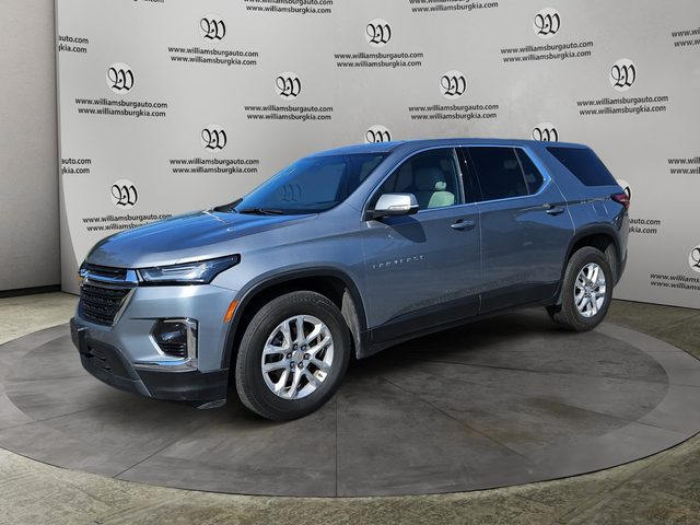 2023 Chevrolet Traverse LS AWD photo