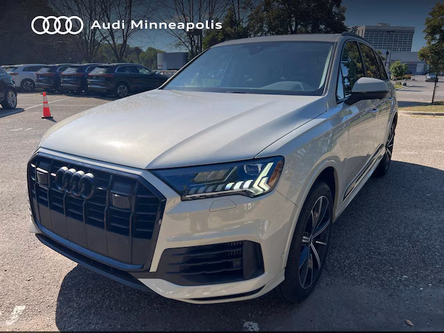 2023 Audi Q7 Premium Plus AWD photo