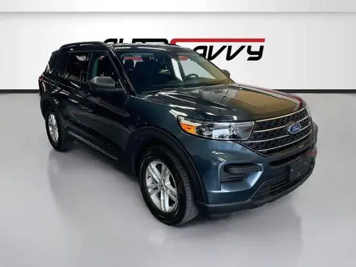 2023 Ford Explorer XLT 4WD photo