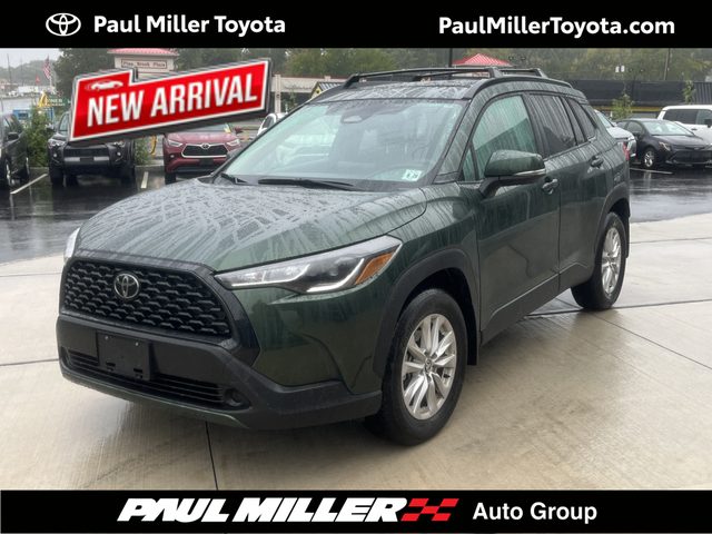 2023 Toyota Corolla Cross LE AWD photo