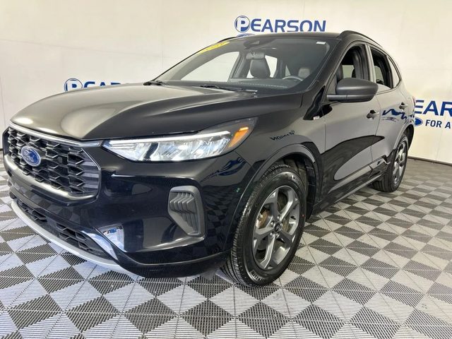 2023 Ford Escape ST-Line AWD photo