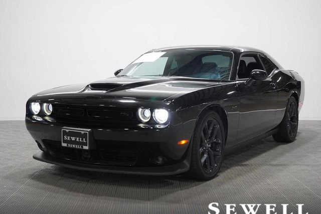 2023 Dodge Challenger R/T RWD photo