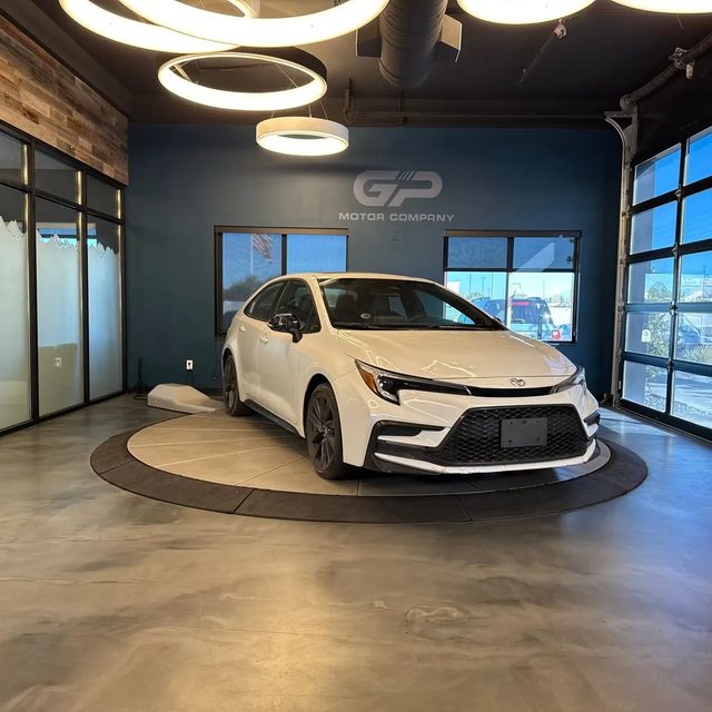 2023 Toyota Corolla XSE FWD photo