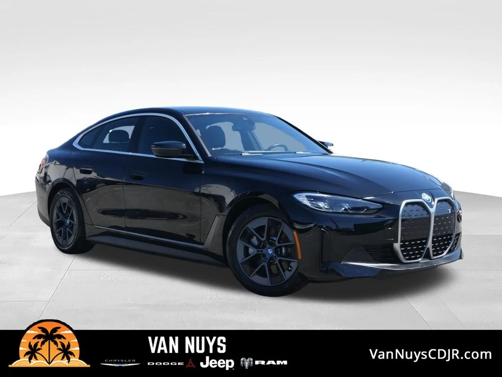 2023 BMW i4 eDrive35 RWD photo