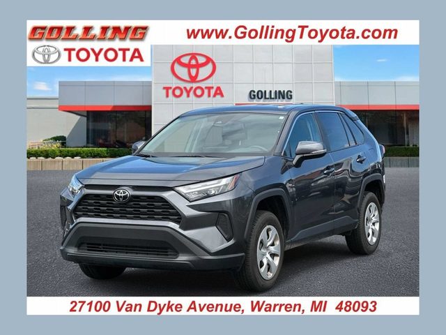 2023 Toyota RAV4 LE FWD photo