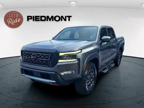 2023 Nissan Frontier PRO-4X 4WD photo