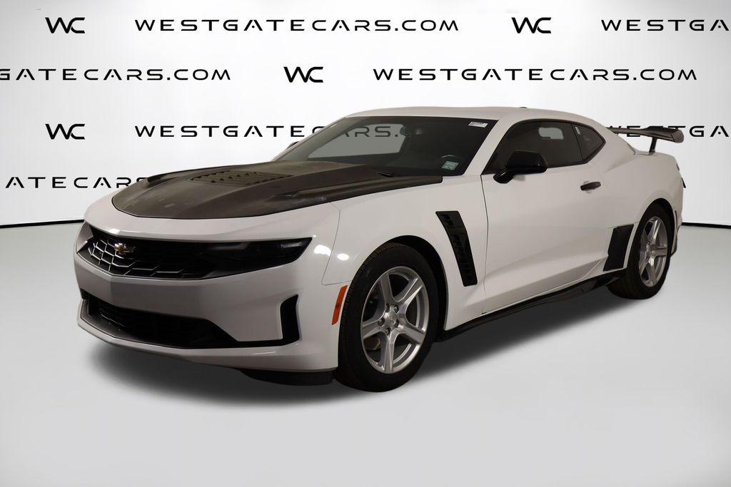 2023 Chevrolet Camaro 2LT RWD photo