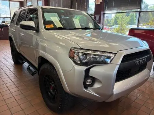 2023 Toyota 4Runner SR5 RWD photo
