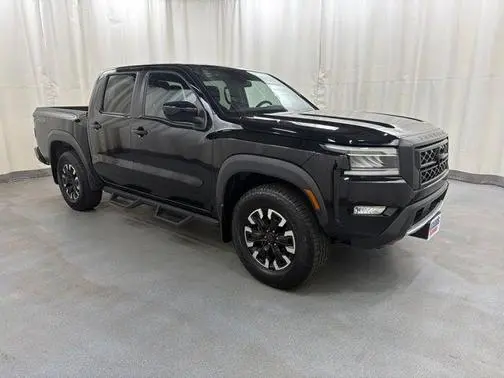 2023 Nissan Frontier PRO-4X 4WD photo
