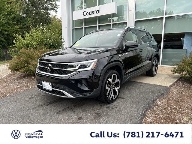 2023 Volkswagen Taos SEL AWD photo