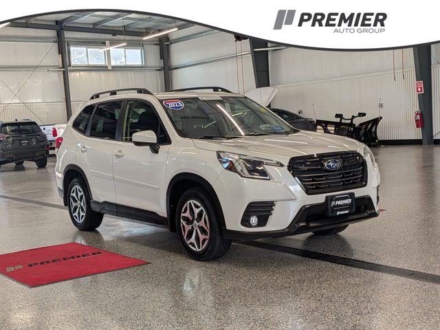 2023 Subaru Forester Premium AWD photo
