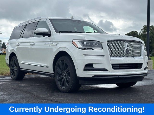 2023 Lincoln Navigator Reserve 4WD photo
