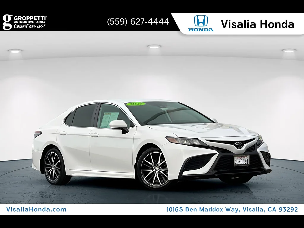 2023 Toyota Camry SE FWD photo